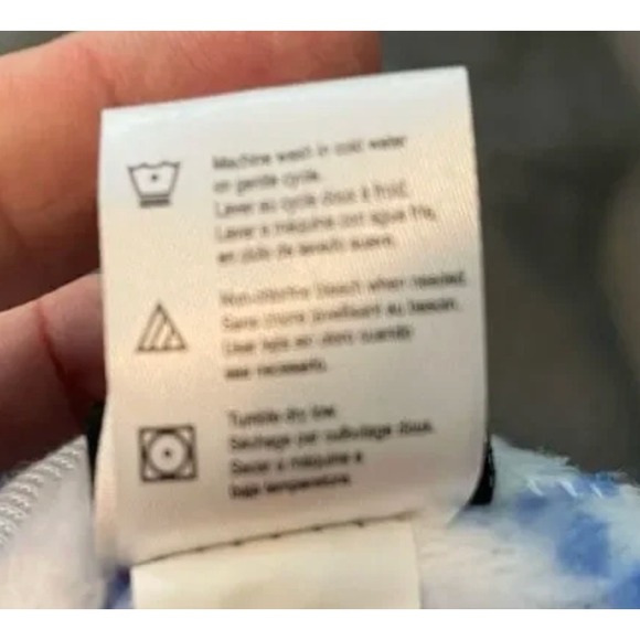 Hotel Doggy Fleece Hanukah Dog Sweater Onesie Blue White Dreidel Snowflake Gifts - Picture 7 of 9